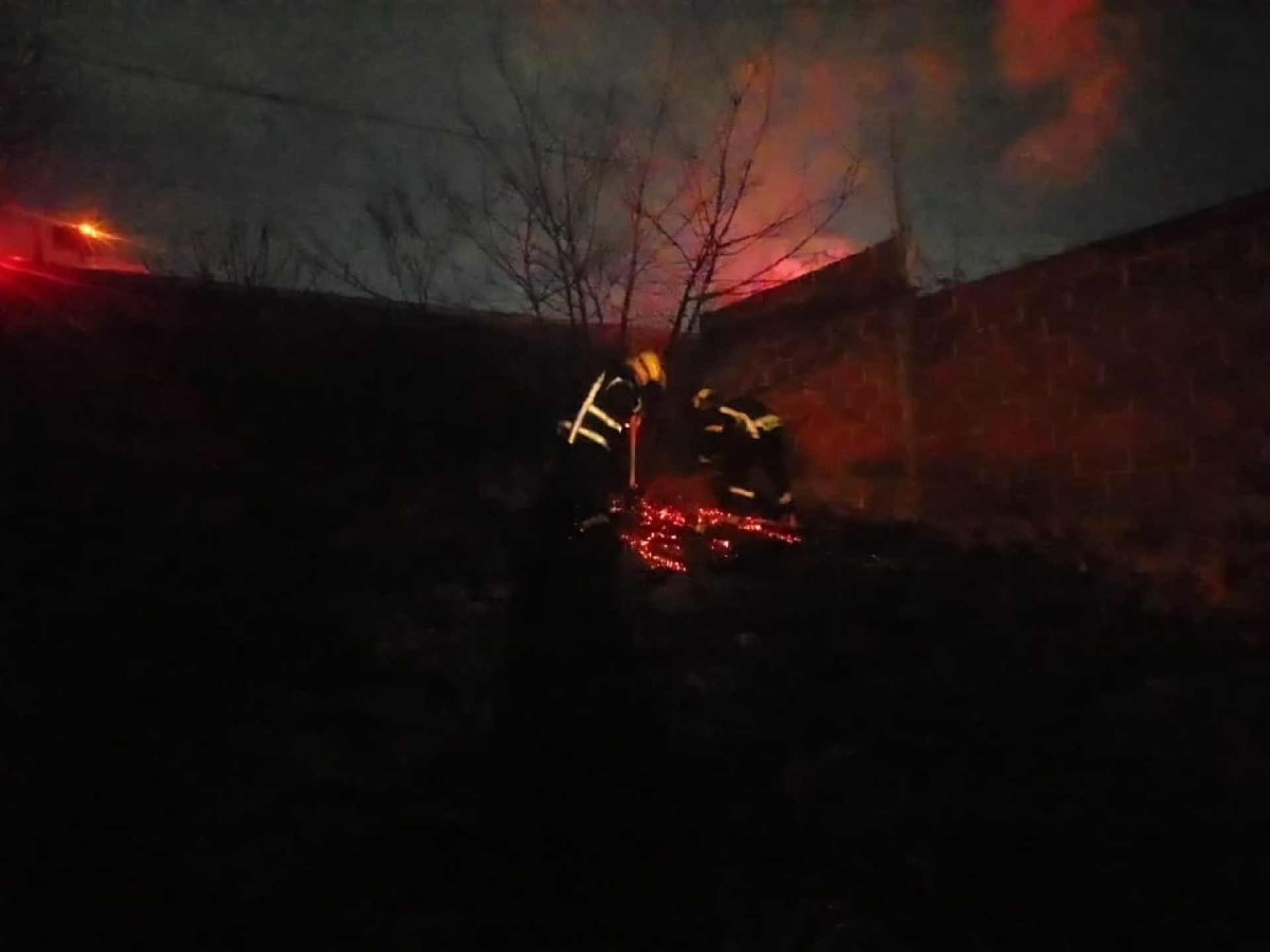 Cortocircuito desata incendio en una casa