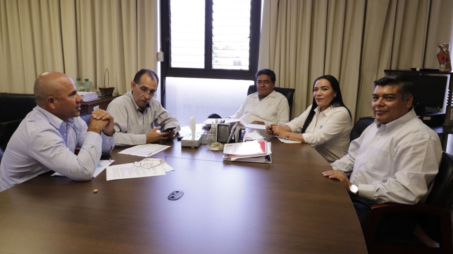 Reclama SNTE pago de adeudos a profesores