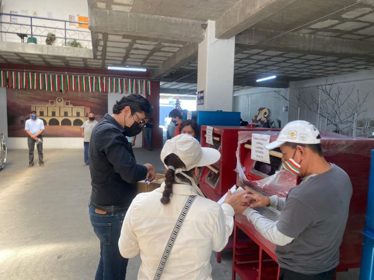 Entregan más apoyos del programa “Equipa tu Negocio” en Jojutla