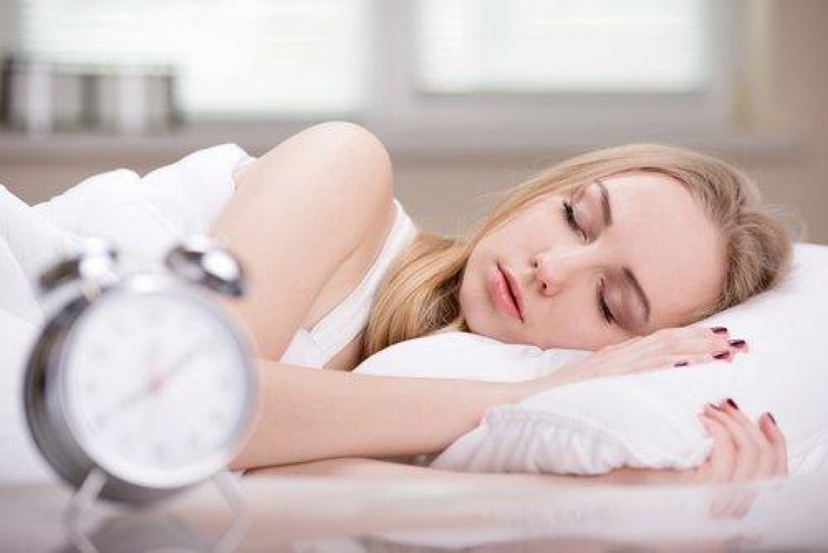 Estos son los beneficios de dormir del lado izquierdo