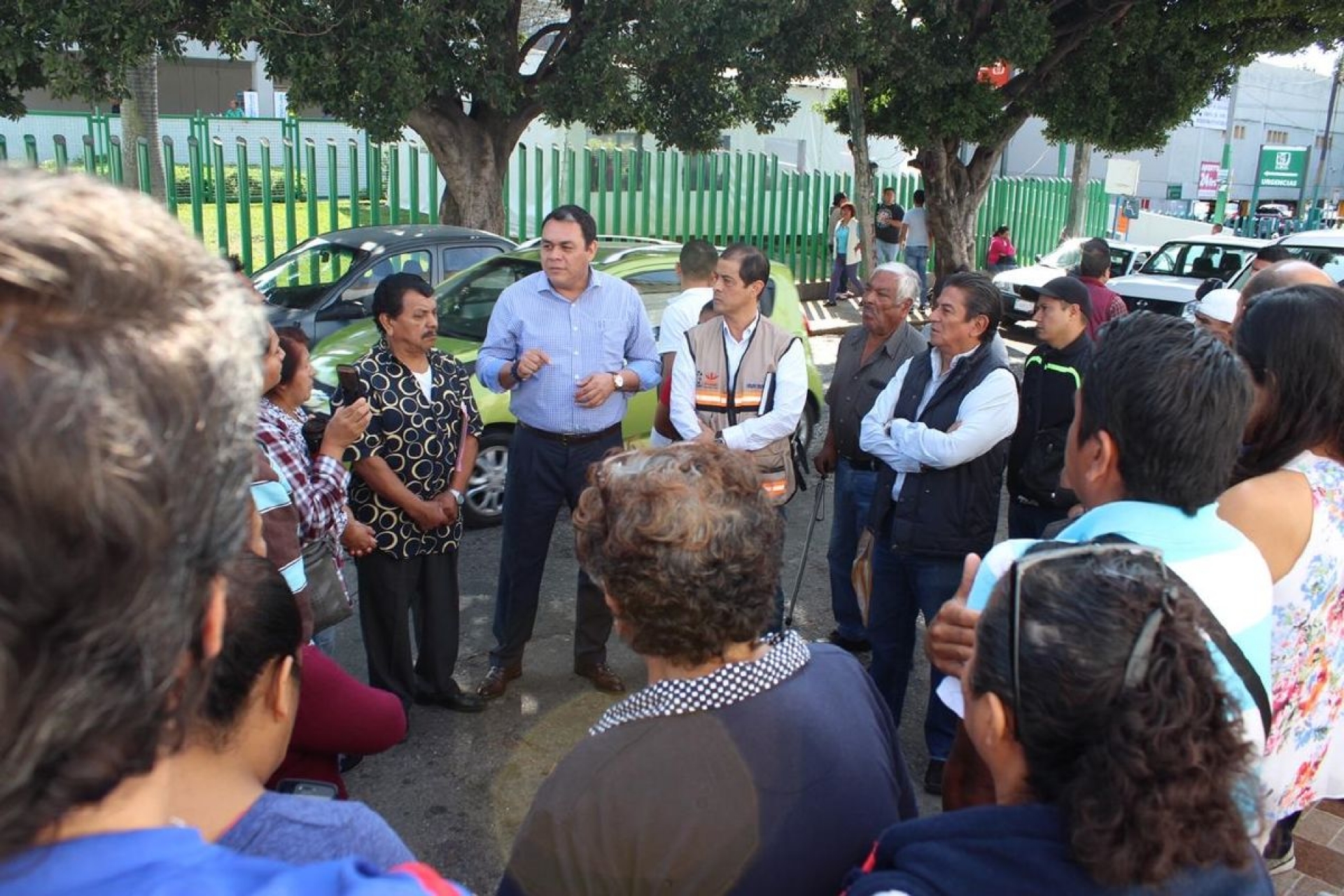 Arrancan construcción de espacios para comerciantes reubicados del IMSS