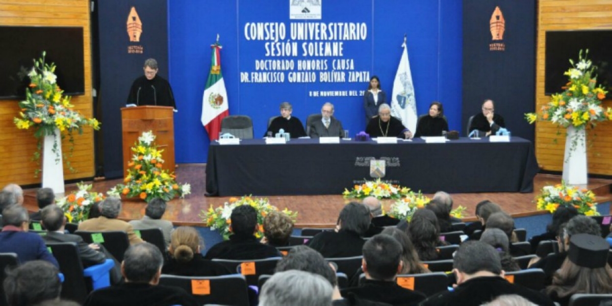 Otorga Consejo Universitario de la UAEM Doctorado Honoris Causa a Francisco Bolívar