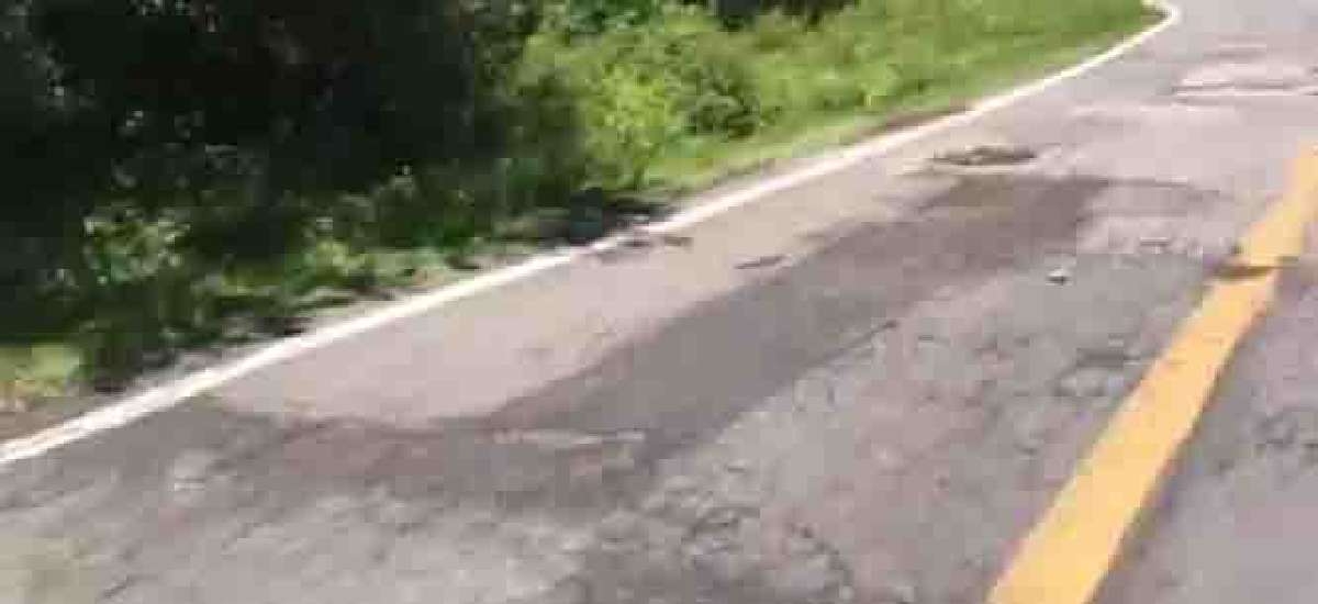 Riesgo para automovilistas, carretera que conduce a Palpan