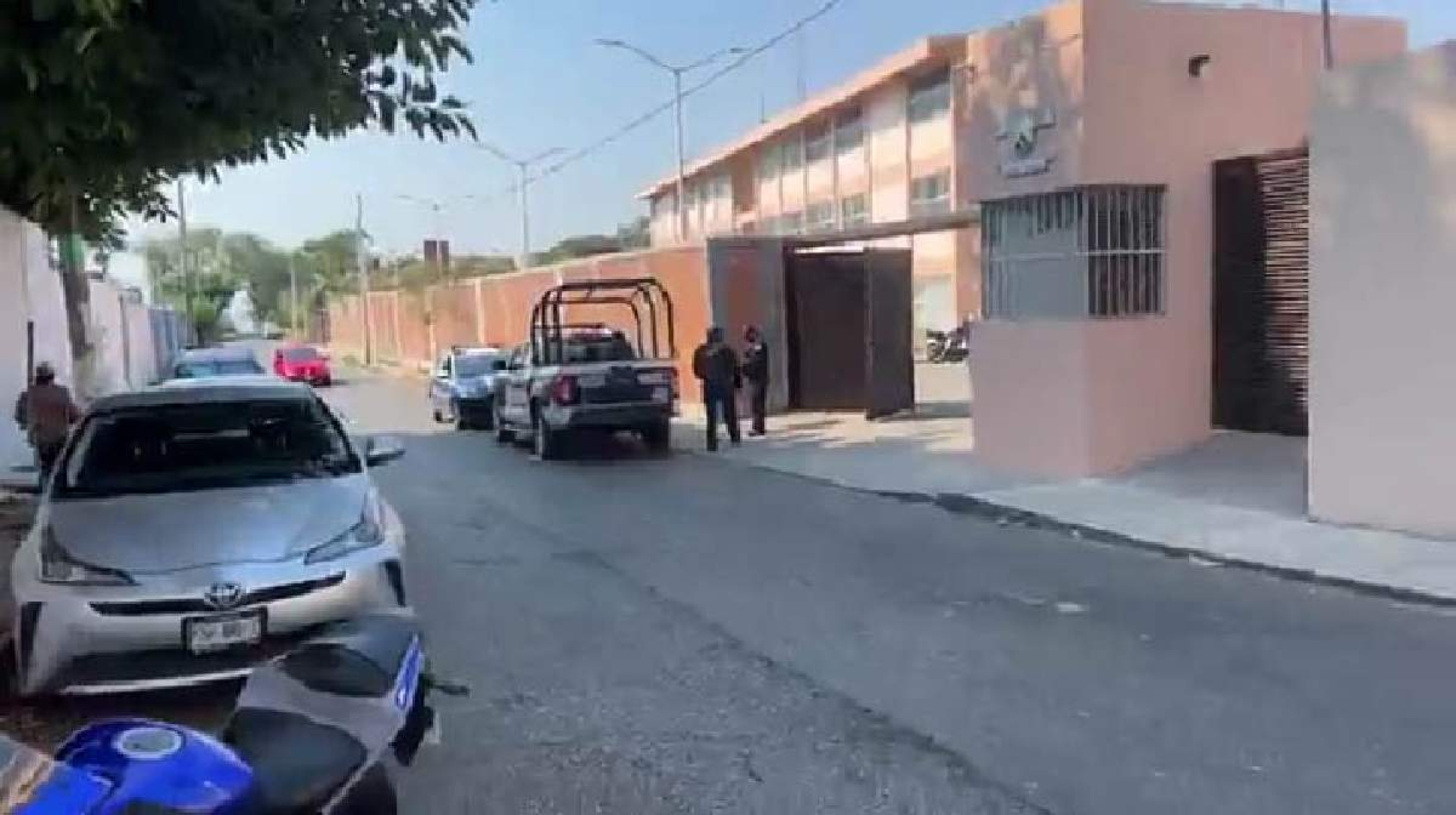 Despojan de su camioneta a un alumno de la UAEM