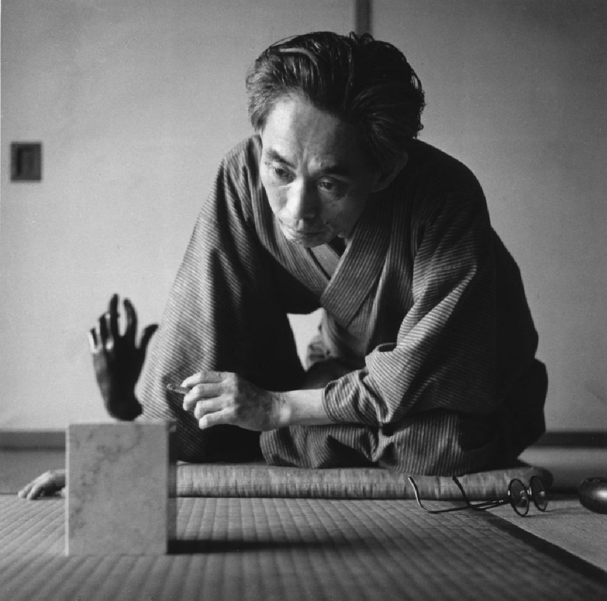 Yasunari Kawabata fue pionero del modernismo literario en Japón