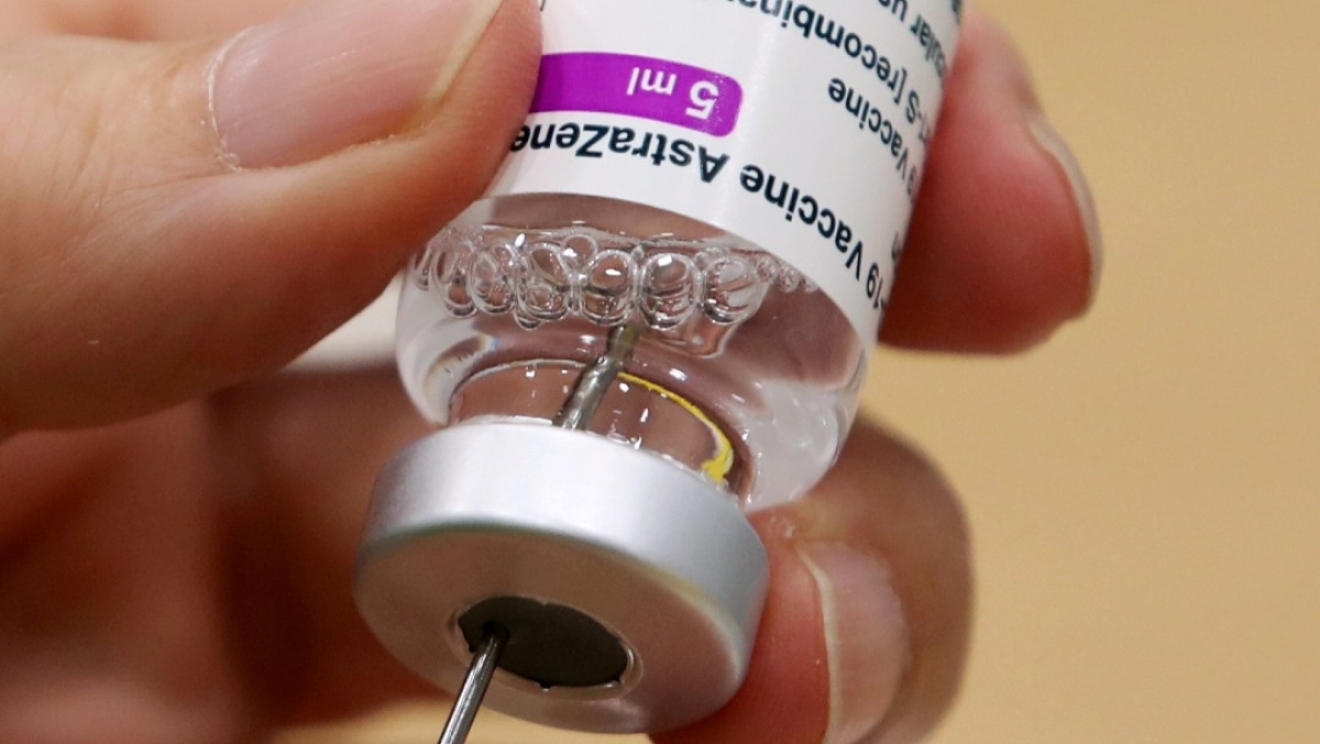 Reino Unido registra 7 muertes por coágulos tras vacunarse con AstraZeneca