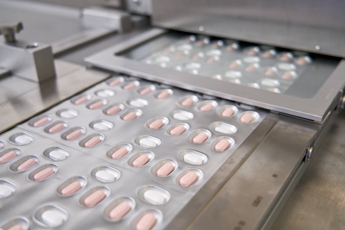 Europa aprueba uso de emergencia de pastilla COVID de Pfizer