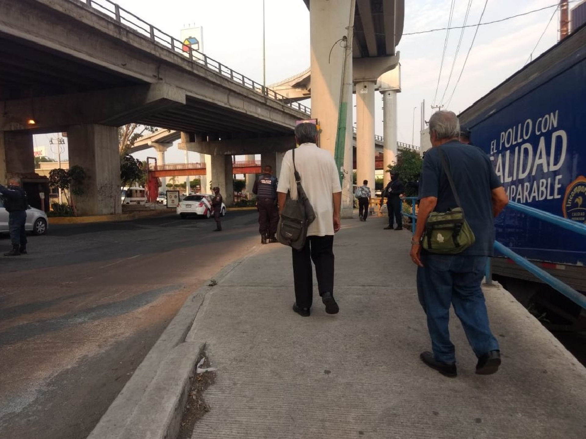 Balazos en el bulevar Cuauhnáhuac movilizan a policías