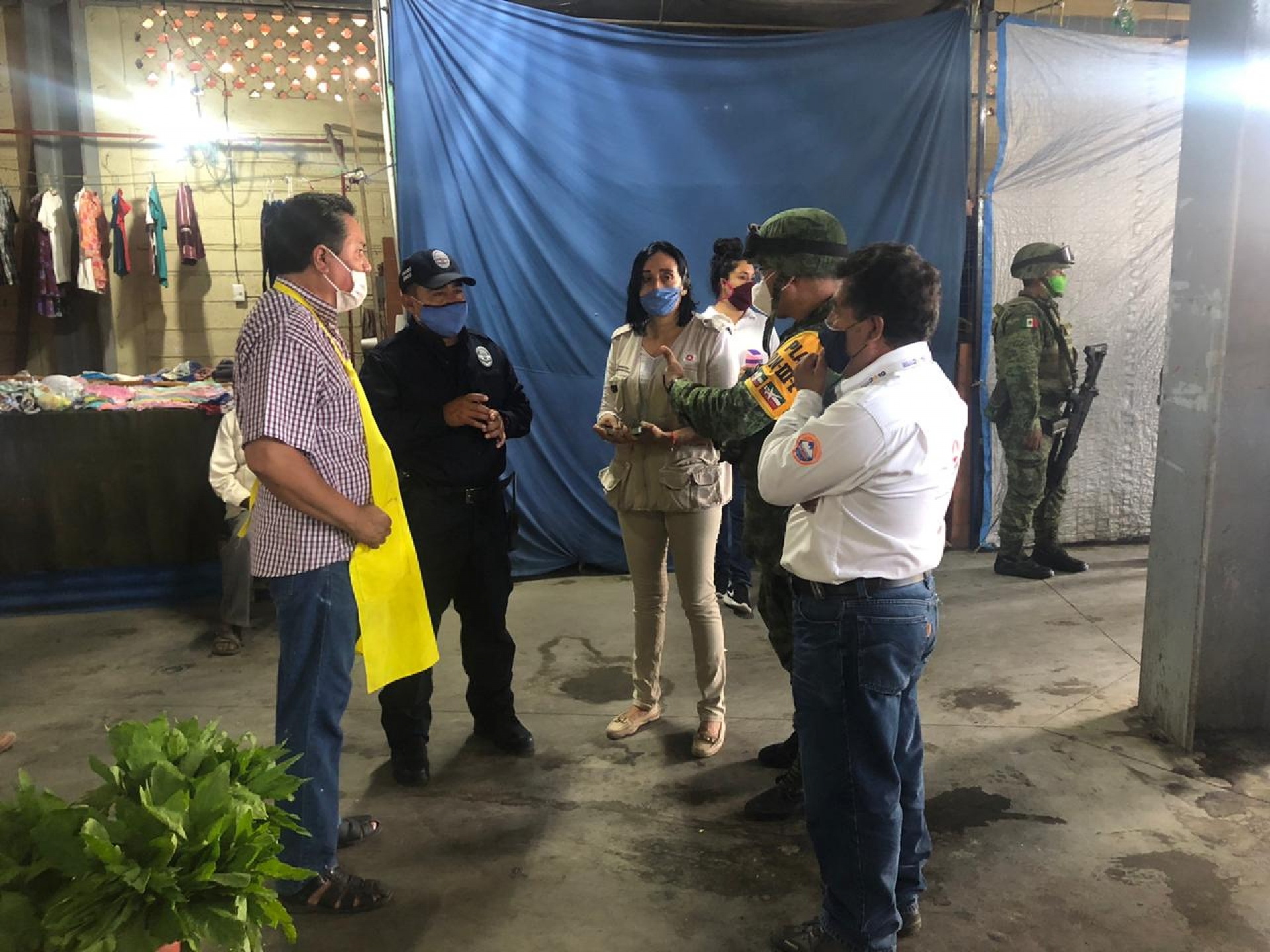 Vigilan autoridades de Morelos cumplimiento de sana distancia en Tepalcingo