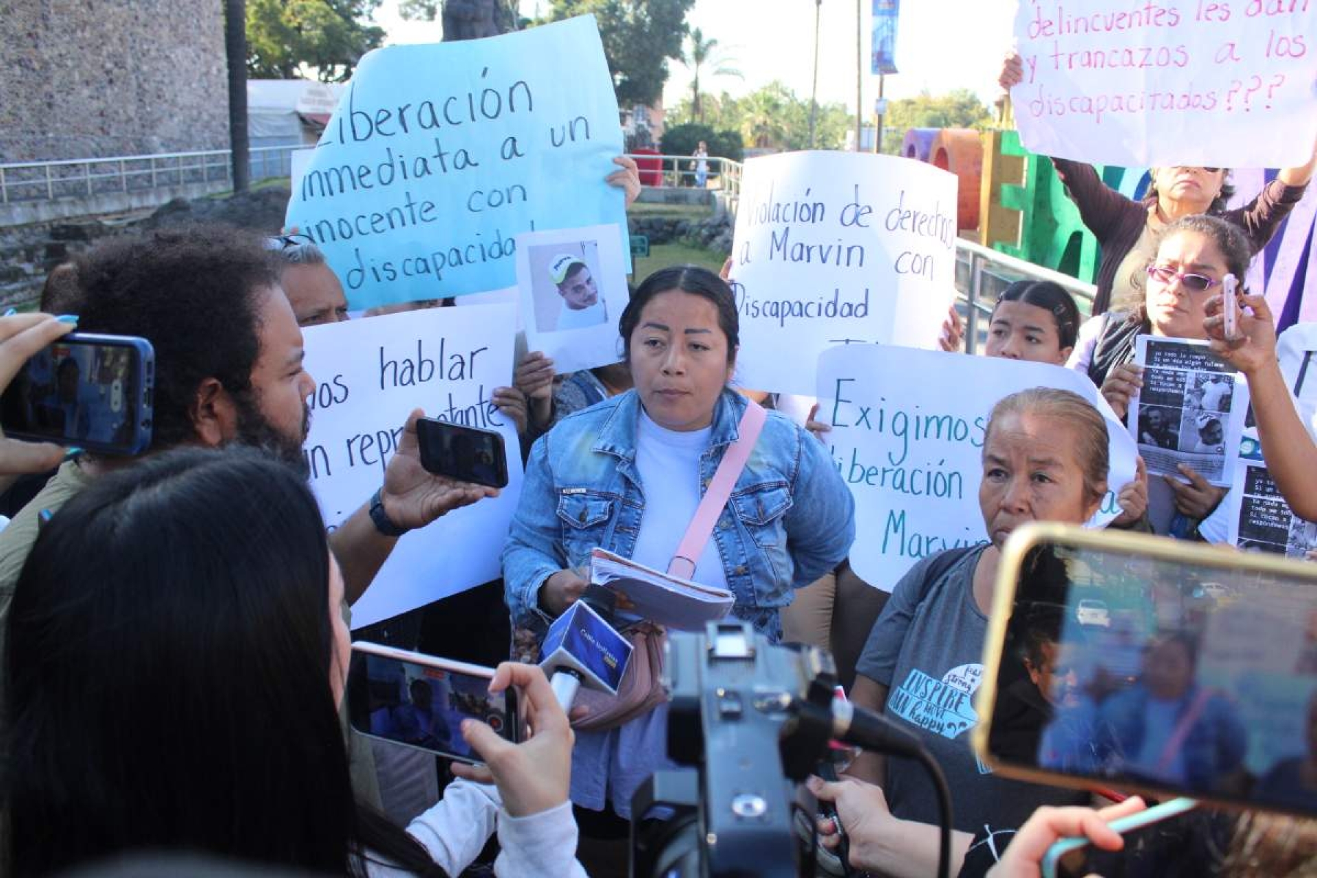 Denuncian abuso en detención de joven con discapacidad