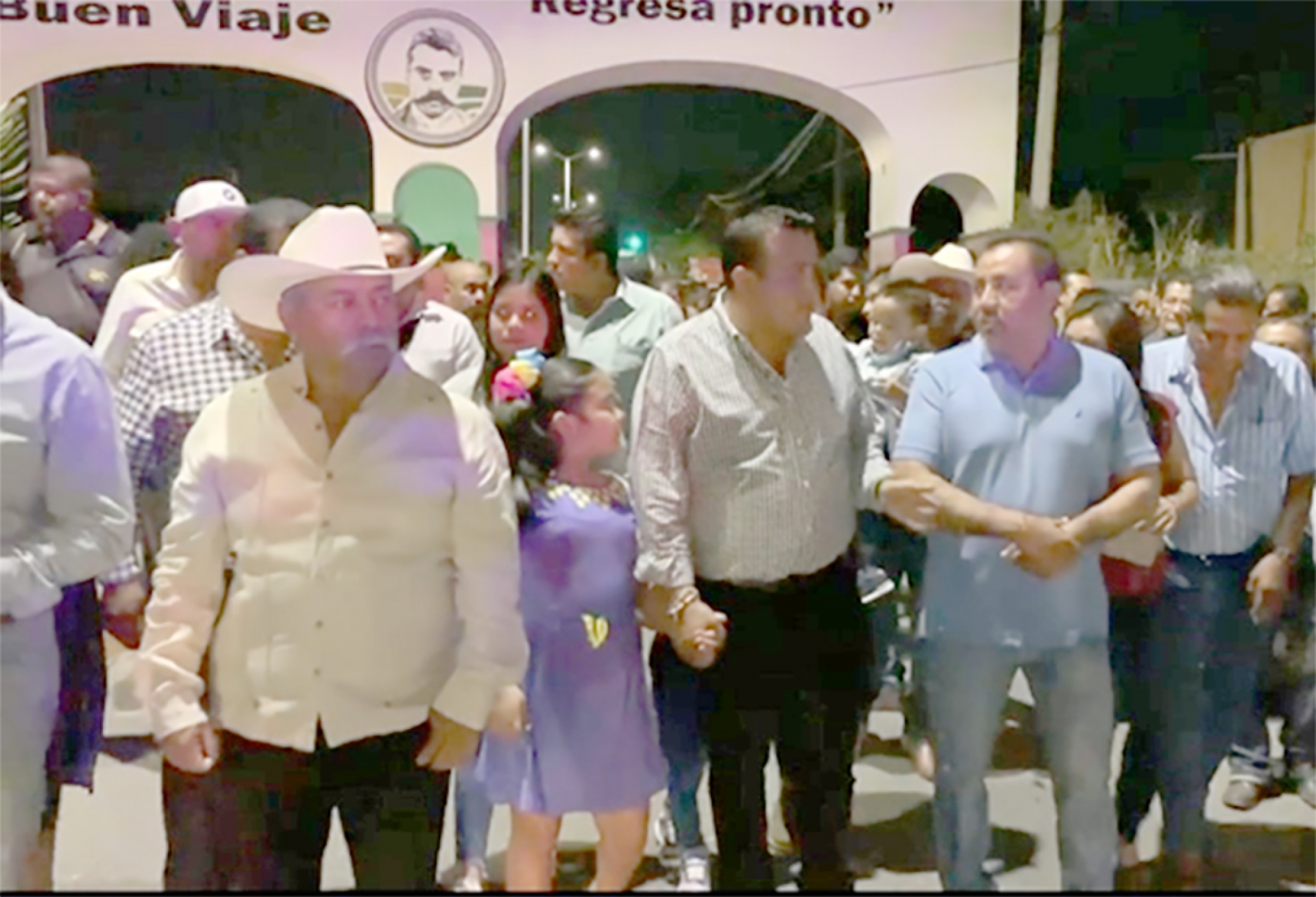 Inaugura Isaac Pimentel Mejía rehabilitación del arco de entrada a Ayala