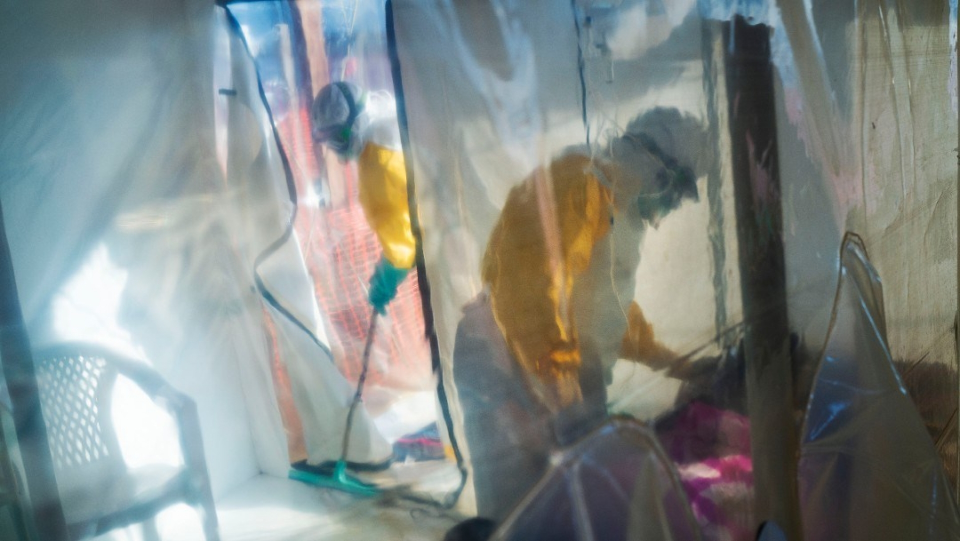 OMS declara alto el riesgo de epidemia de ébola en África