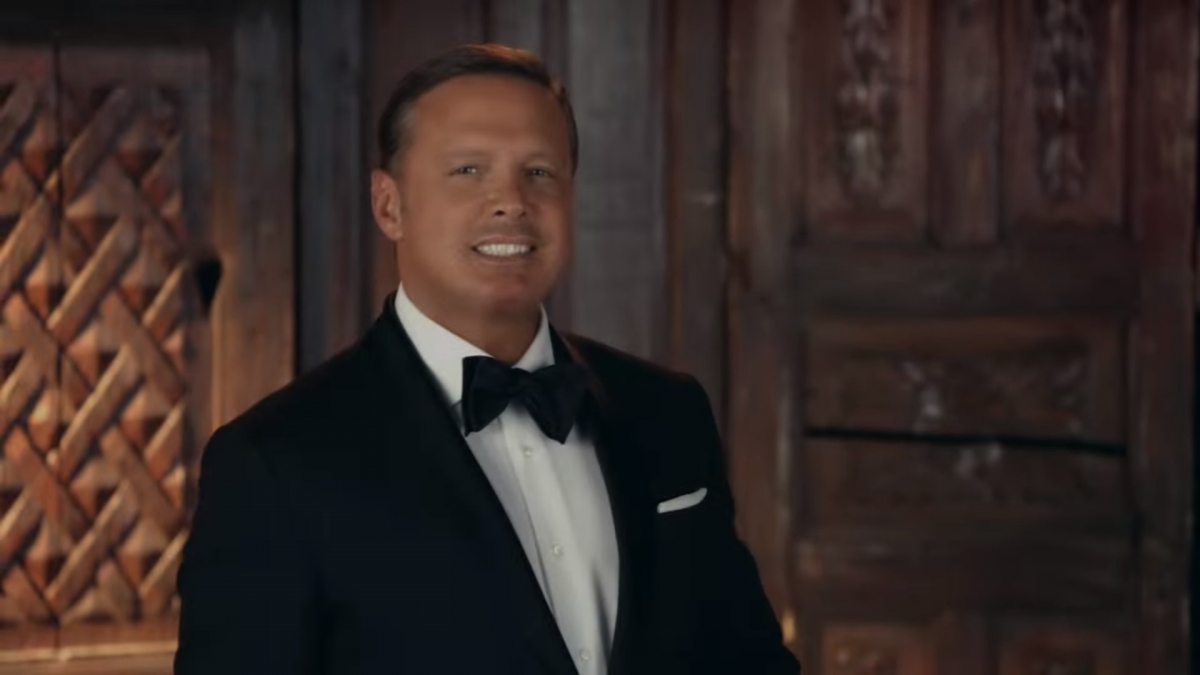 Imagen de Luis Miguel en su video “La fiesta del mariachi” divide opiniones