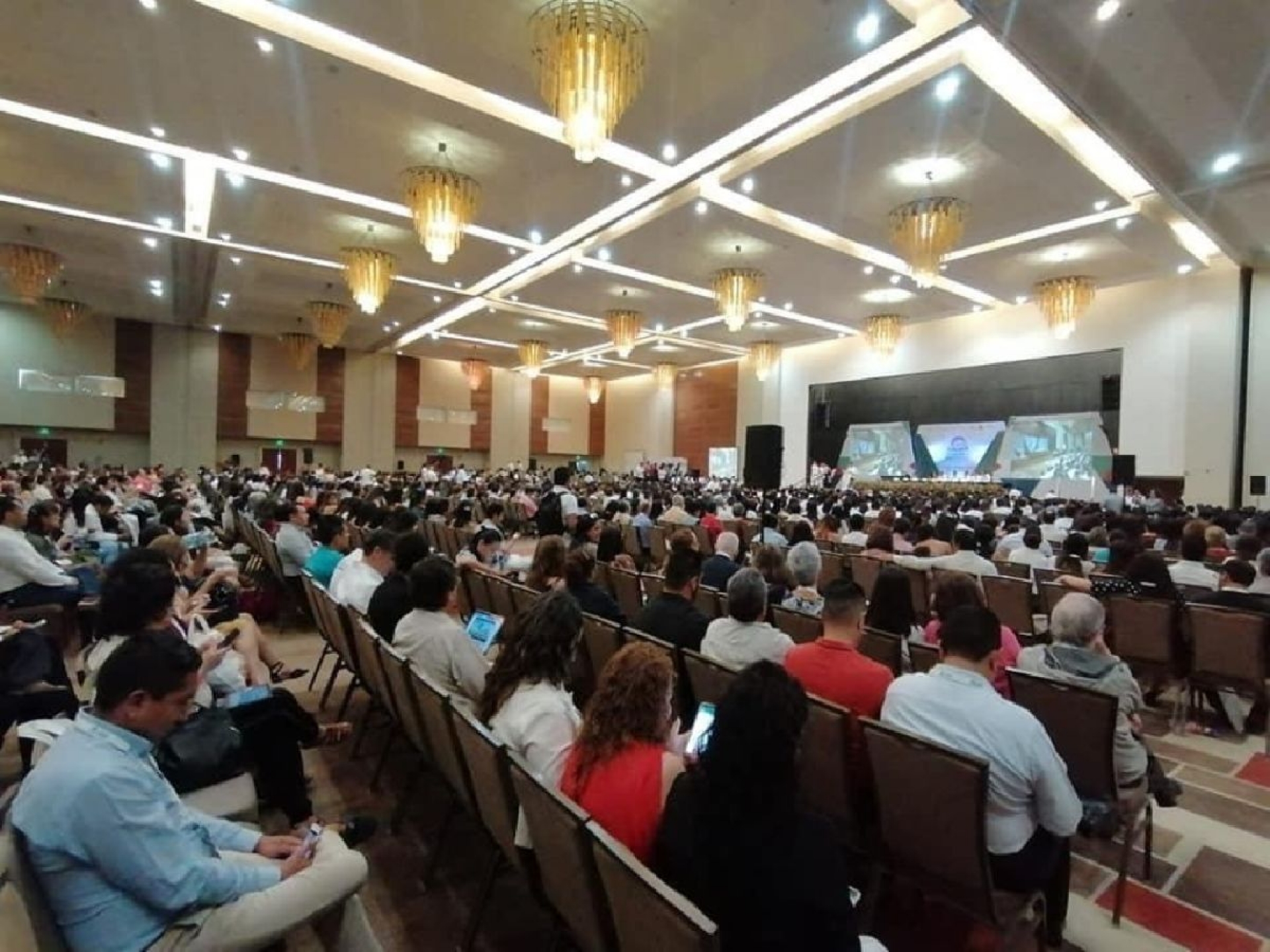 Participan maestros morelenses en Congreso Nacional de Investigación Educativa en Guerrero