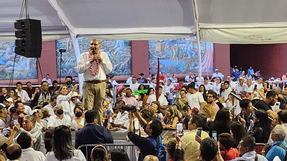 Llama Adán Augusto López a apoyar a Cuauhtémoc Blanco