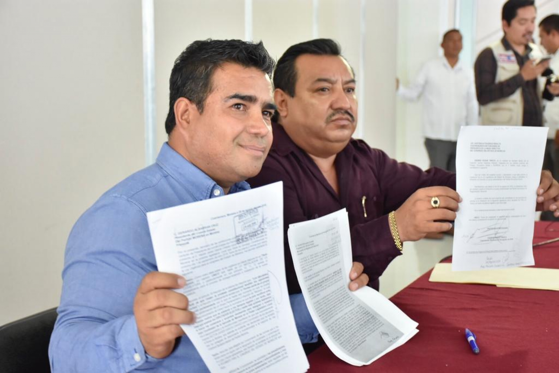 Piden diputados se compruebe si cambiaron de partido por favor político