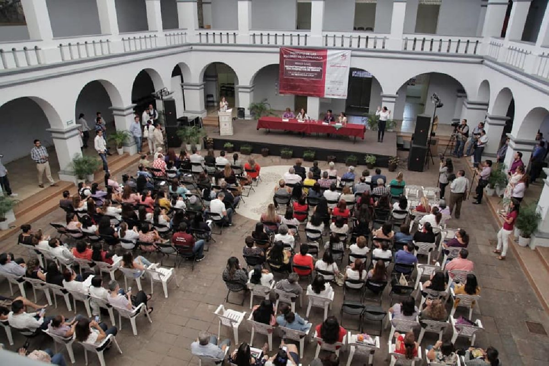 Lucha de las mujeres debe ser multifactorial: especialistas