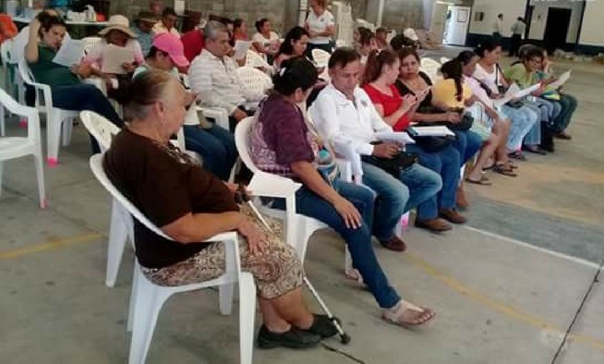Promueven créditos para comerciantes afectados por el sismo en Coatlán del Río