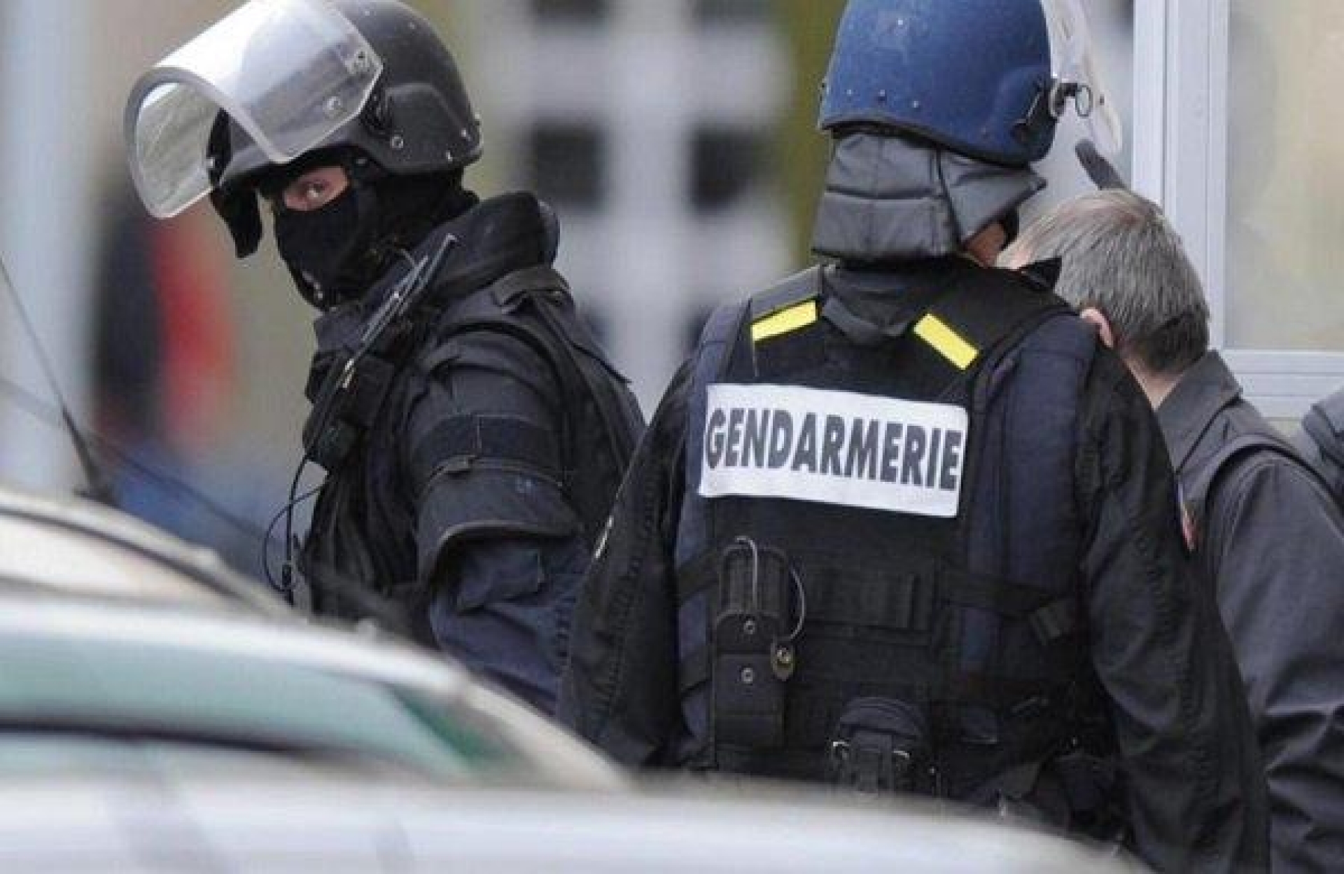 ISIS reivindica ataque en afueras de París
