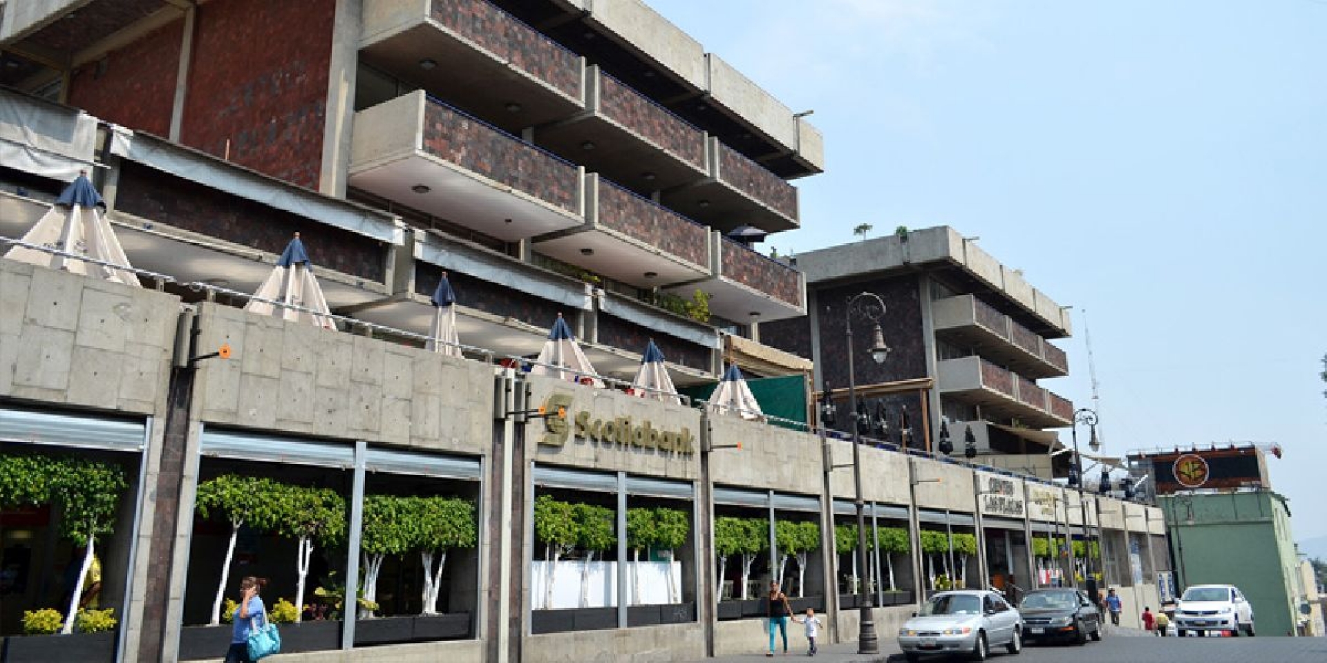 Una ventana al pasado: centro las plazas
