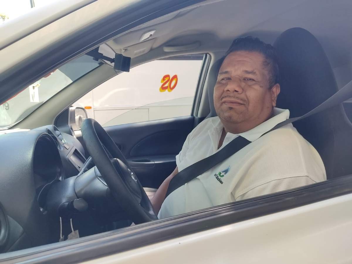 Una mujer dio a luz dentro de su taxi