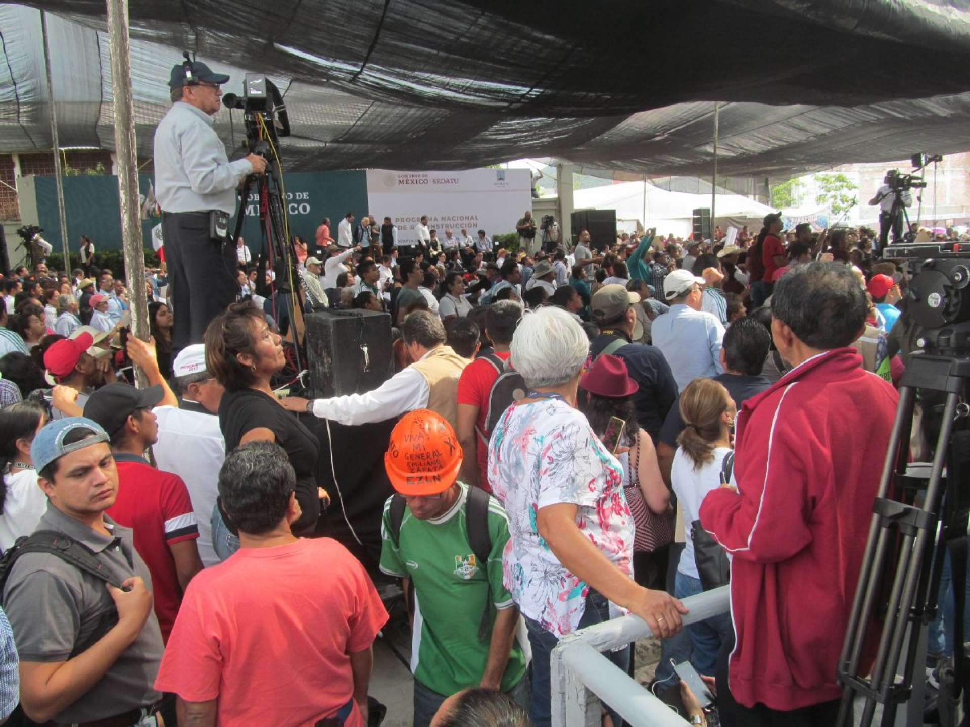 Anuncian 10 mil mdp para reconstrucción del país