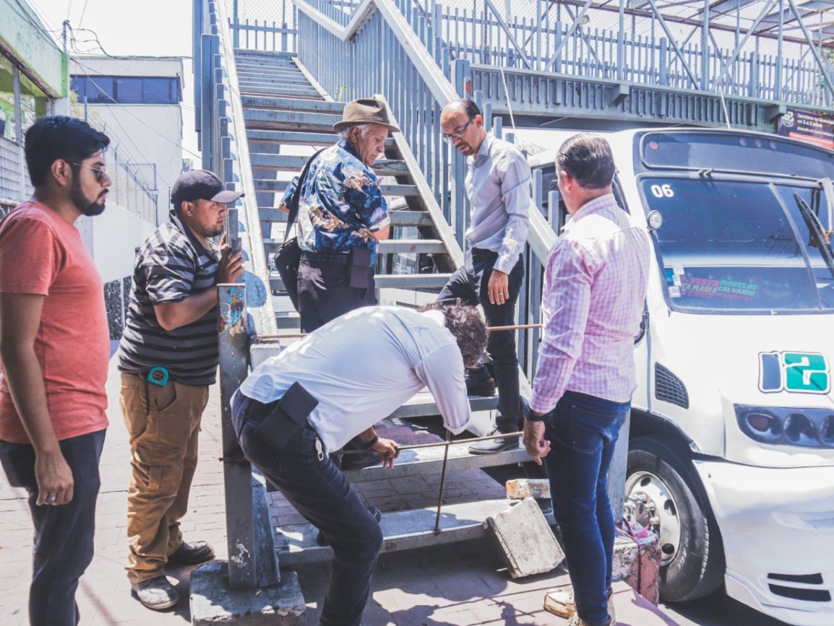 Colaboración con Colegio de Arquitectos para reparar puente peatonal en Chipitlán, Cuernavaca