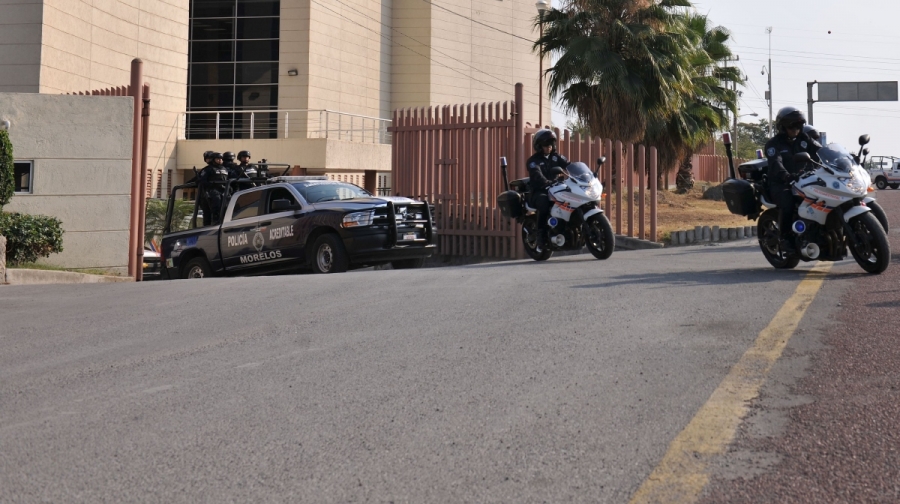 Reconocen que descuento a policías fue un error