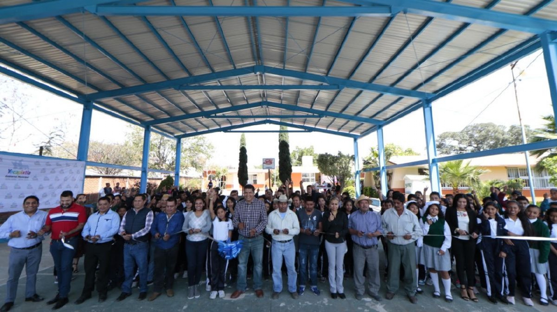 Entrega alcalde de Yecapixtla obras en el poblado de Tecajec