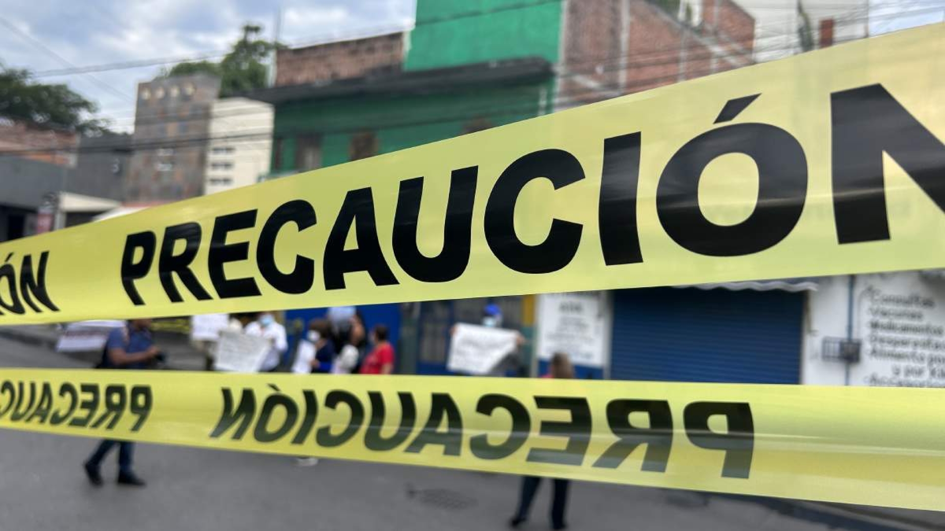 SNTE exige justicia por asesinato de maestra