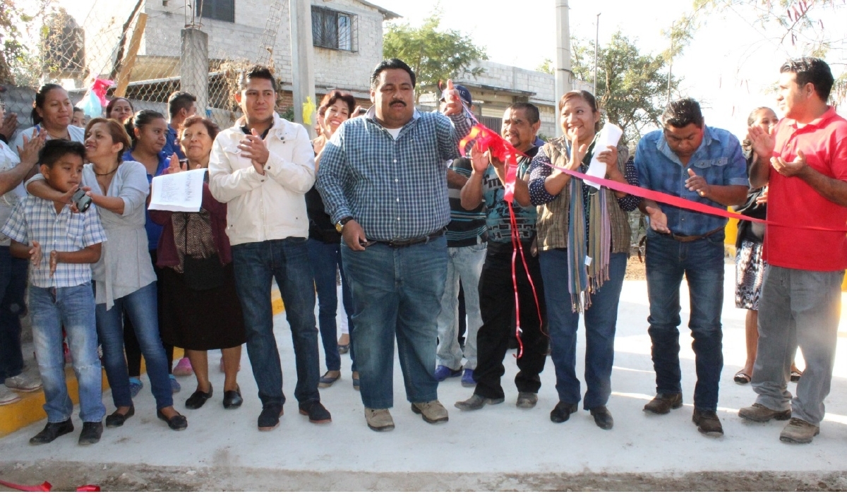 Se inauguró un puente vehicular en la colonia Lázaro Cárdenas de Cuautla