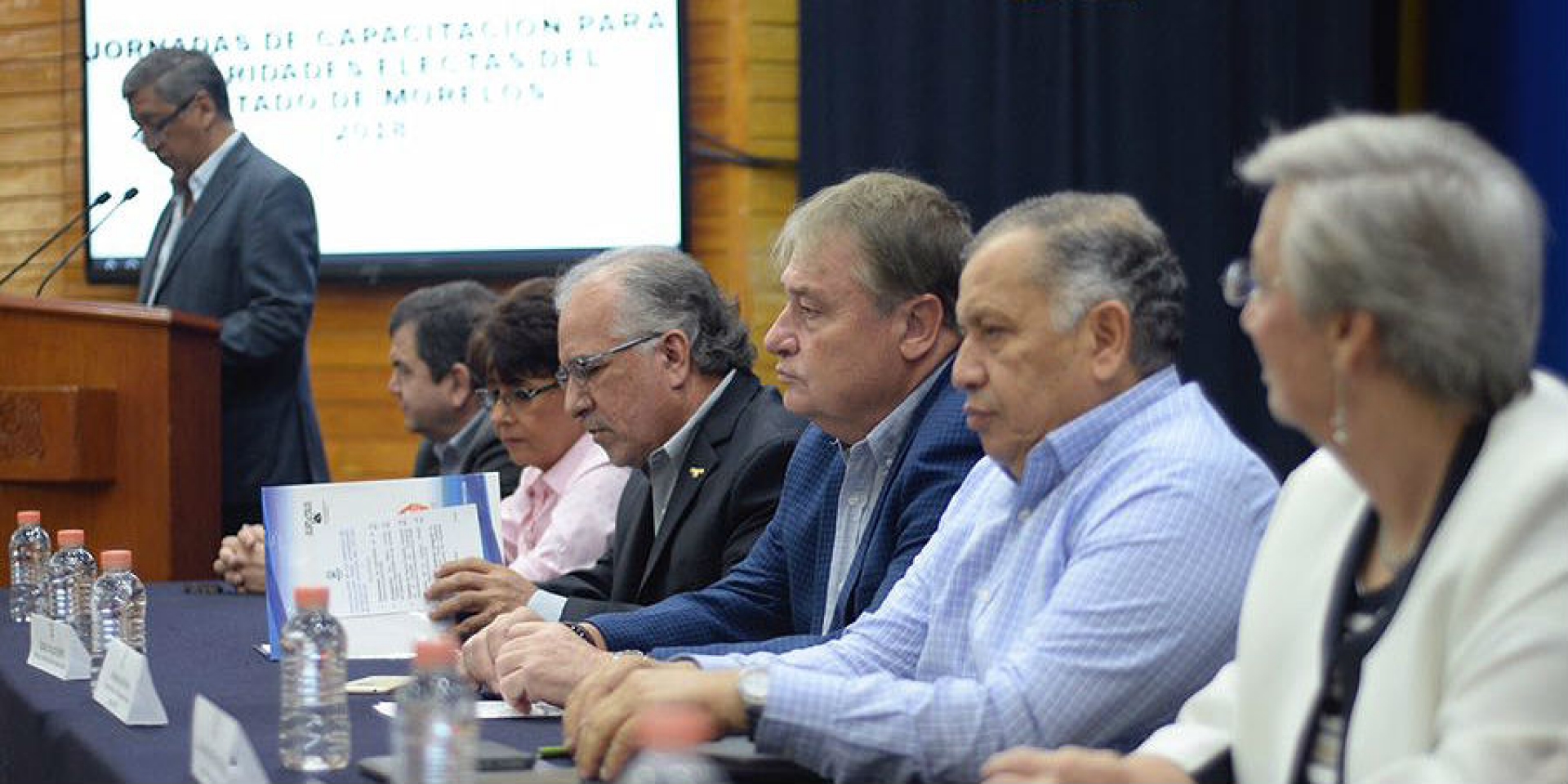 Capacitan a alcaldes electos