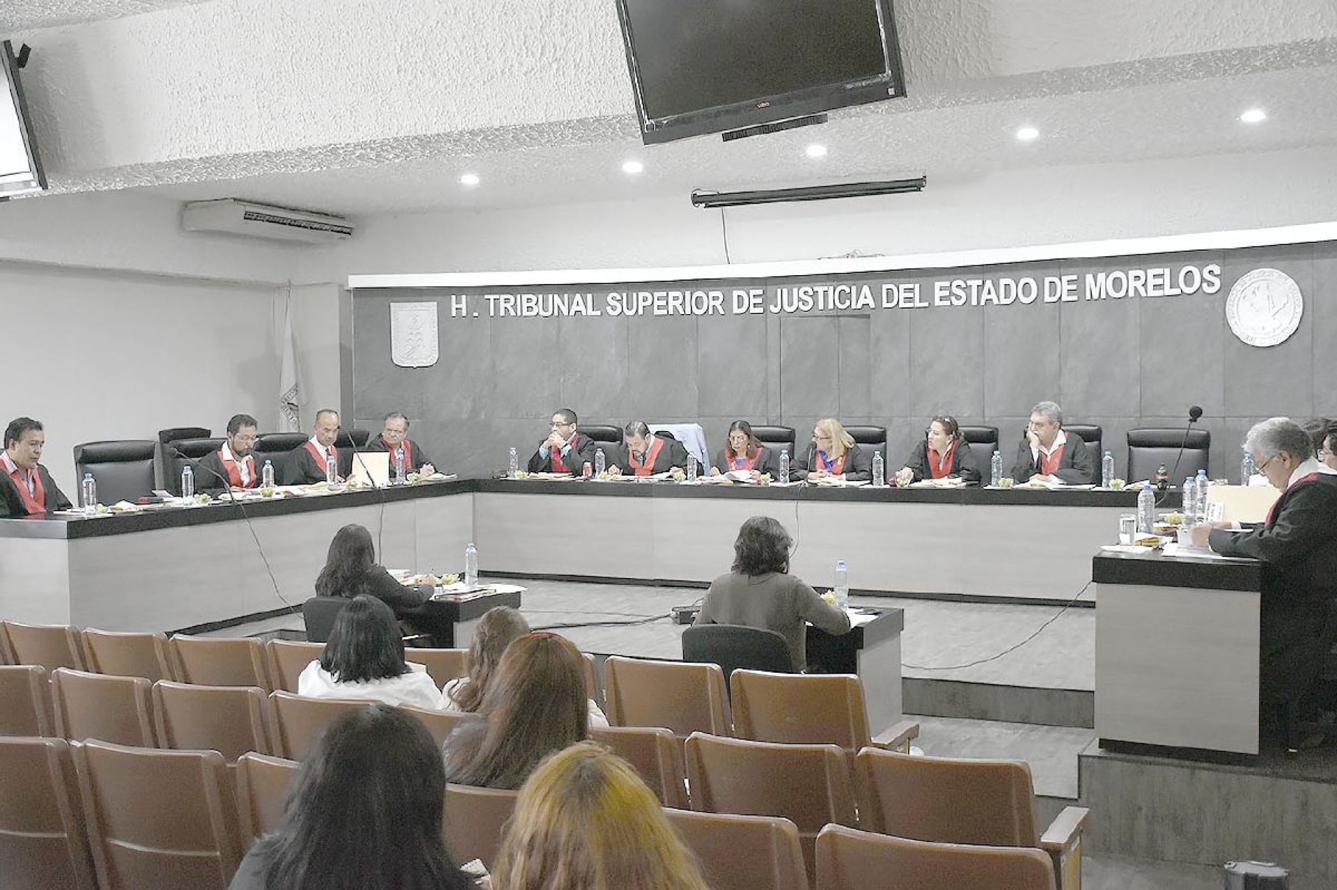 Se recrudece lucha de poder en el TSJ