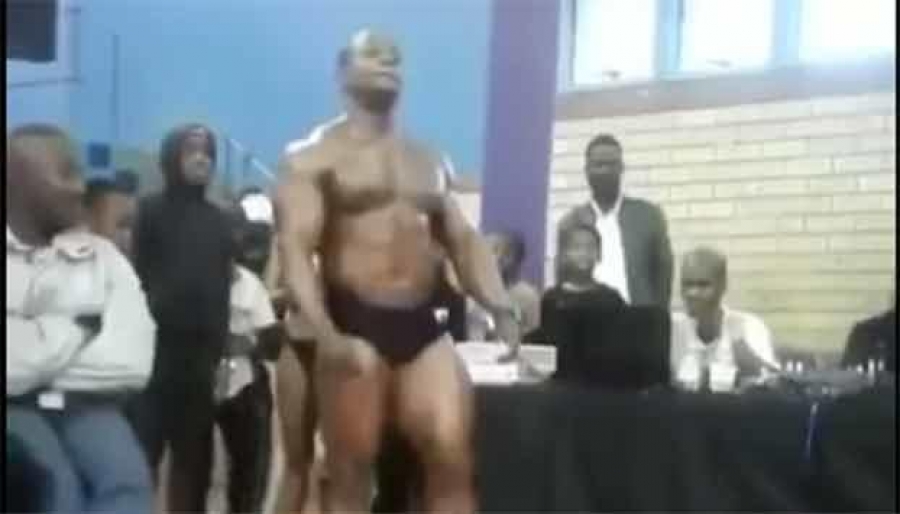 VIDEO: Pierde la vida al romperse el cuello durante competencia
