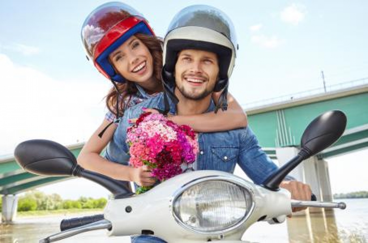 ¿Ya no quieres gastar  en tu auto? Compra  una moto