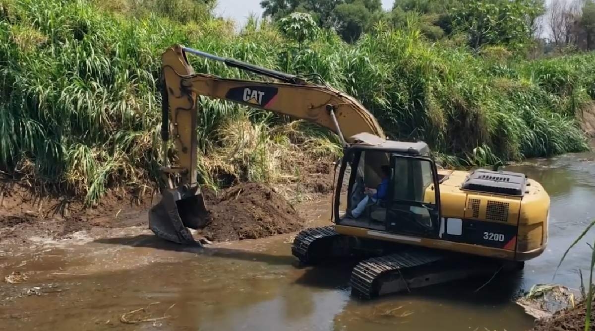 Inicia limpieza y desazolve del río Chalma en Mazatepec