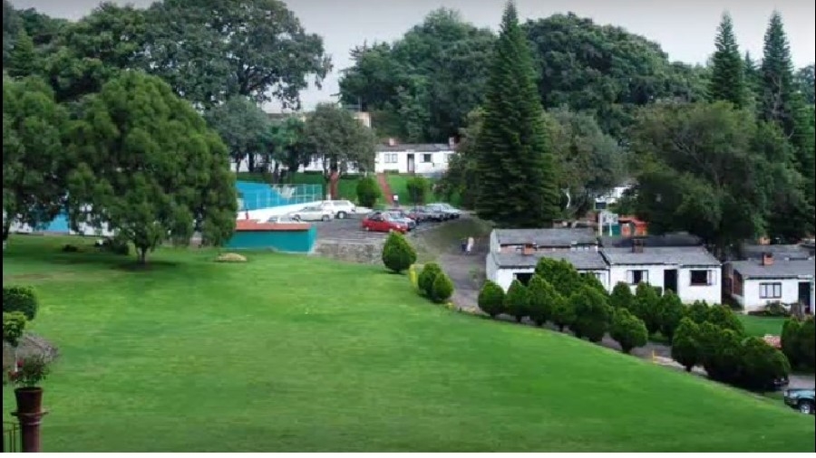 Sujetos armados irrumpen en un hotel y asaltan a turistas