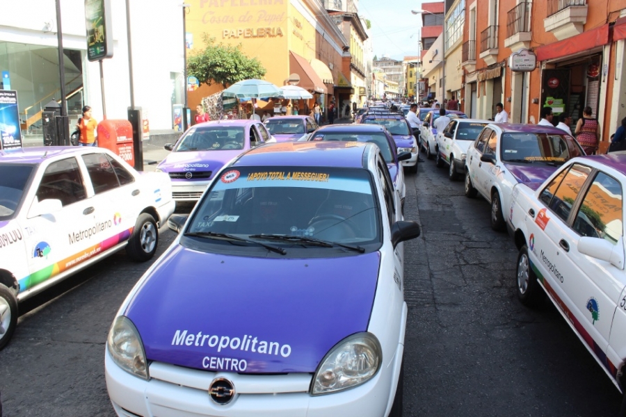 La SMyT niega que se deba reponer regularización de taxis