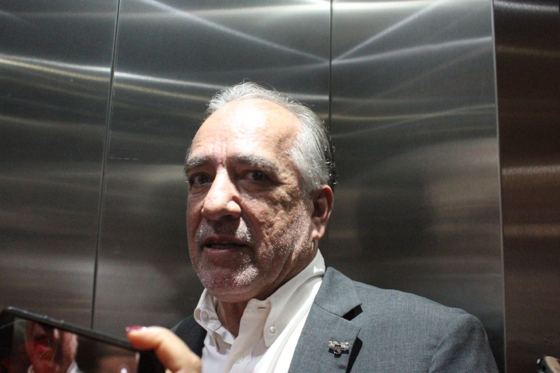 Esta semana se reúne Urquiza con funcionarios de la SEP