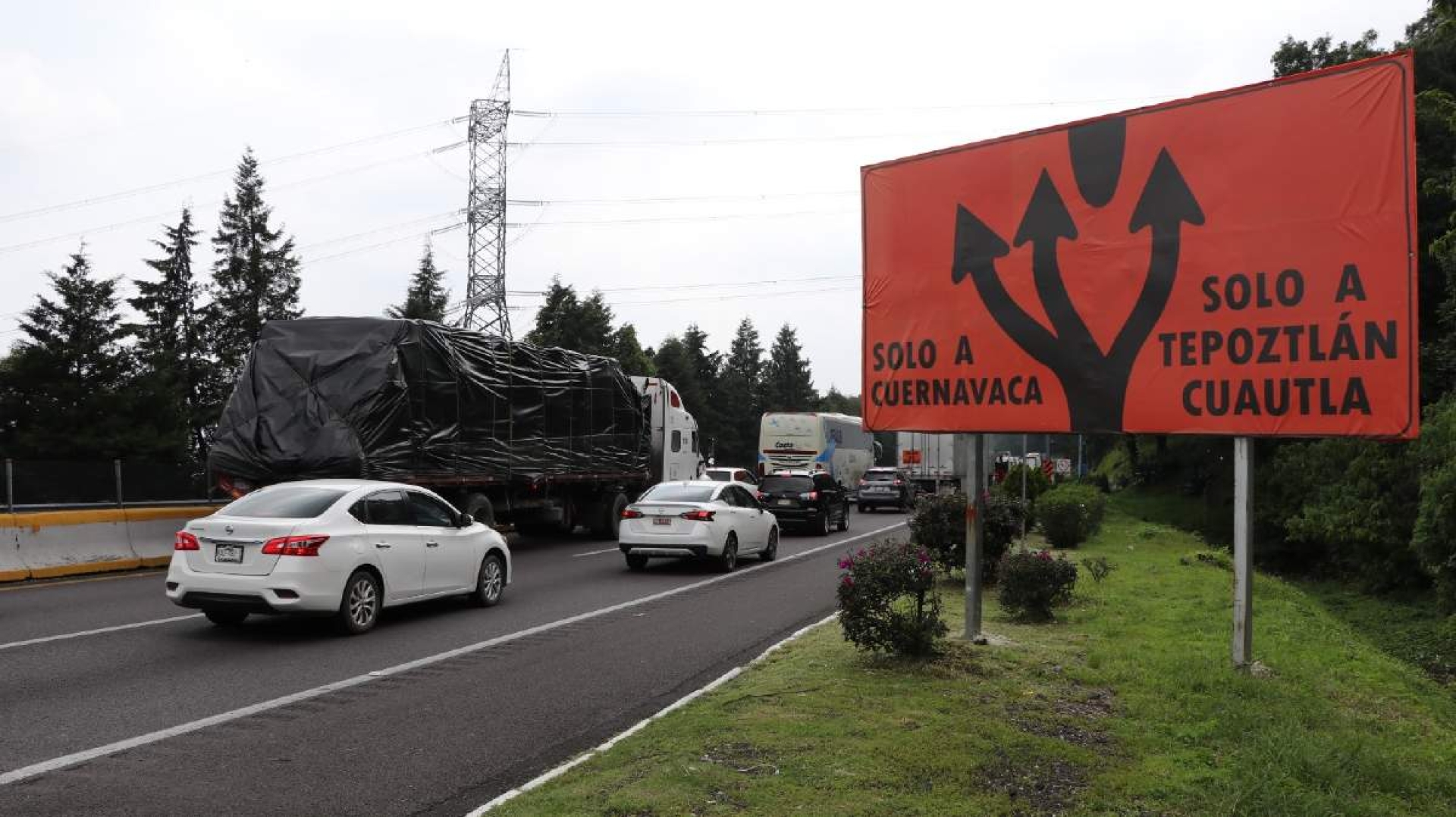 Ofrecen alternativas viales por cierre de autopista Tepoztlán-Cuernavaca