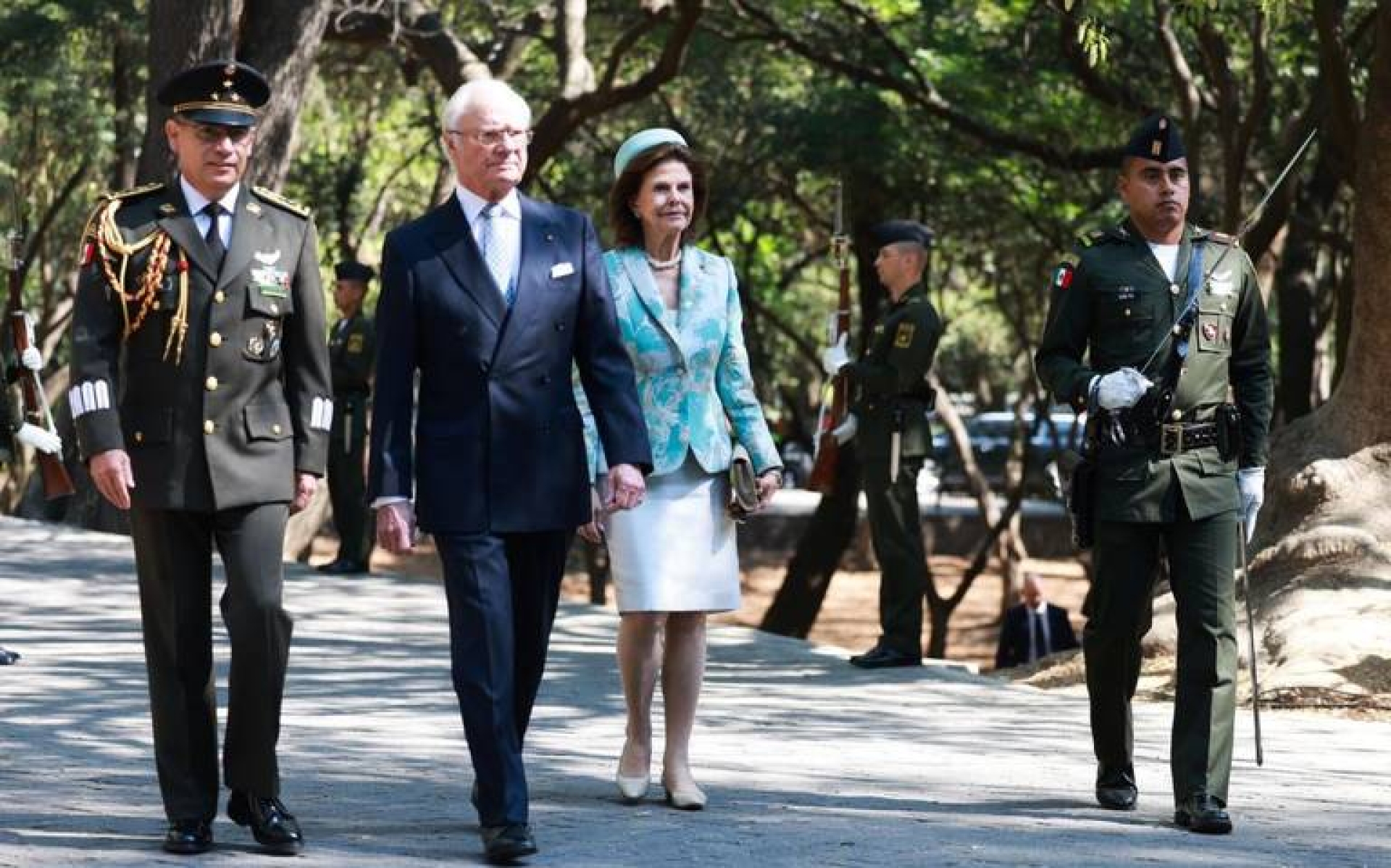 Reyes de Suecia cancelan visita al Tren Maya