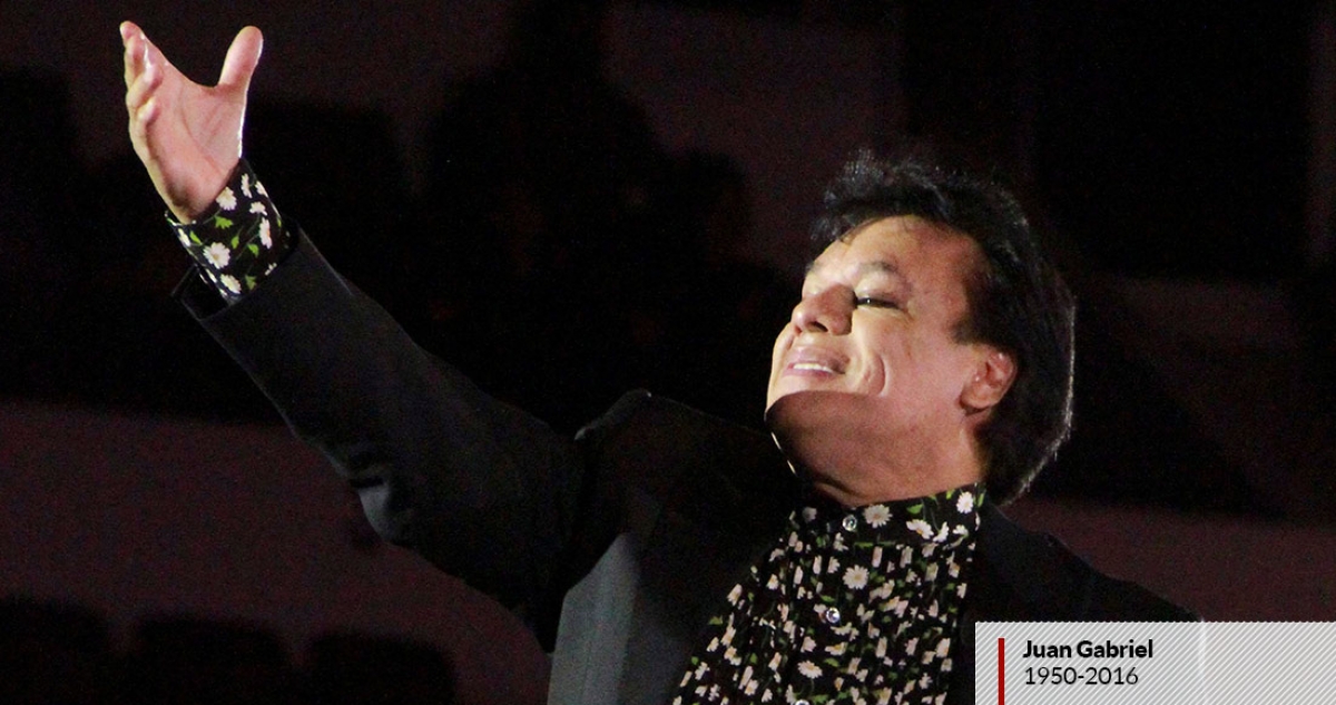 Llenaba recintos, cantaba por horas, llegó a vender 100 millones de discos… ese era “El Divo de Juárez”