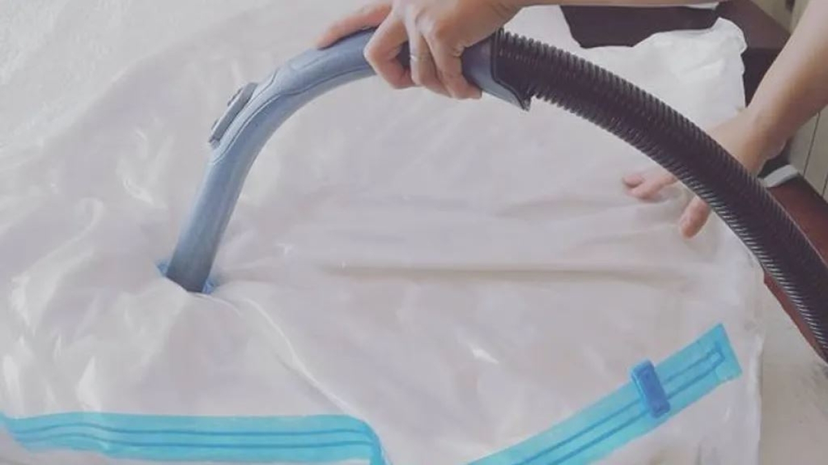 Almacenar ropa al vacío: La solución para ahorrar espacio y protegerla de la humedad