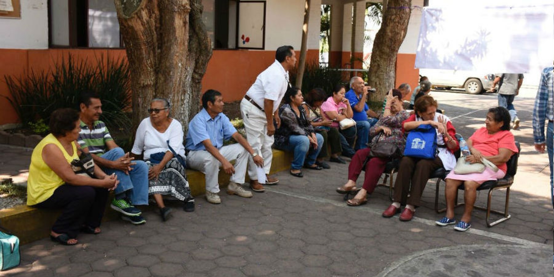 Continúan las protestas de trabajadores jubilados en el Ayuntamiento de Cuernavaca