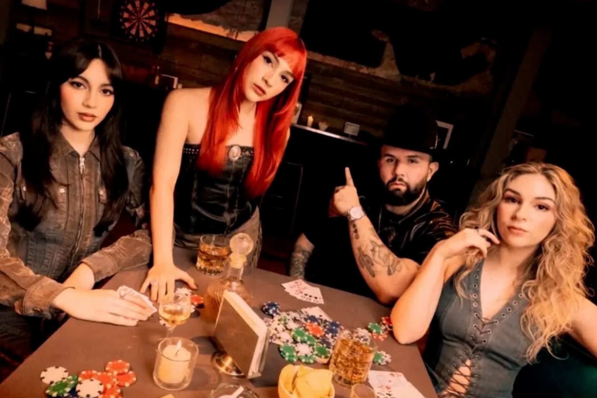 The Warning y Carín León y estrena 'Love To Be Loved'