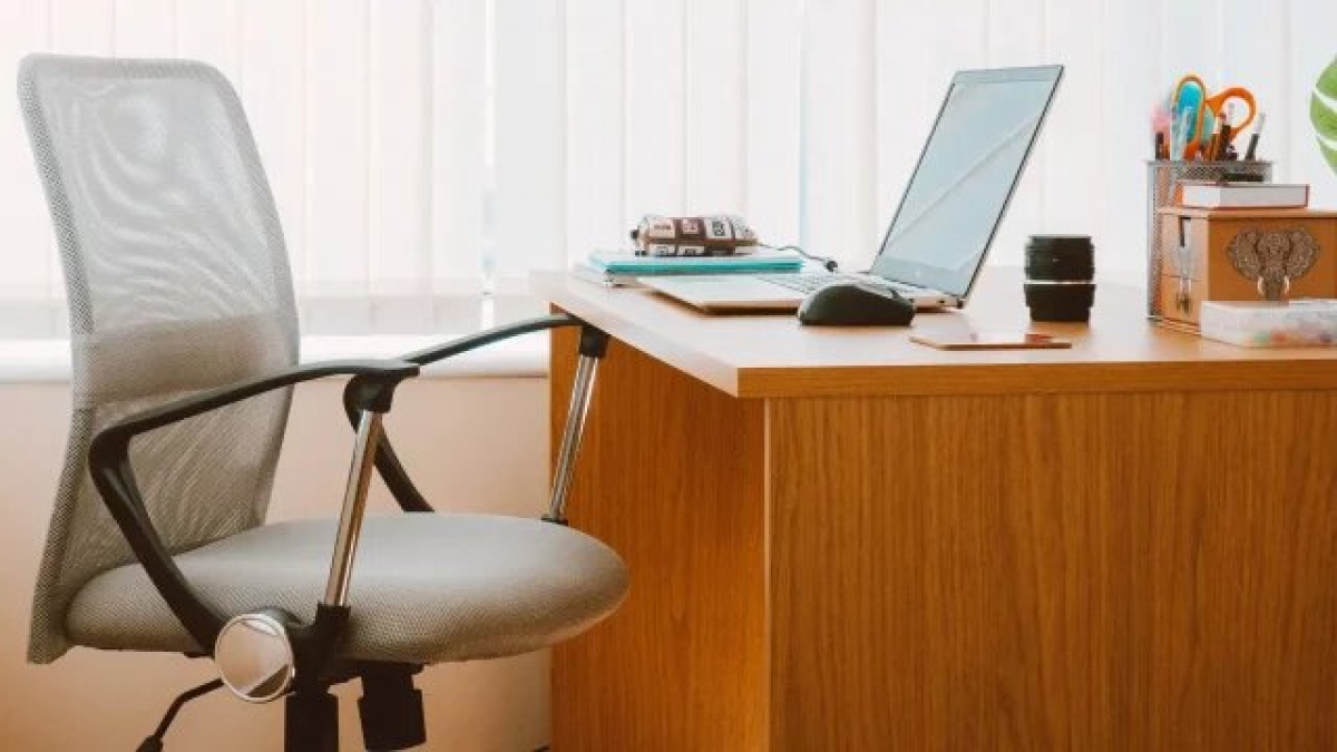 Aportación para internet y silla, lo que te deberá dar tu empleo para el home office