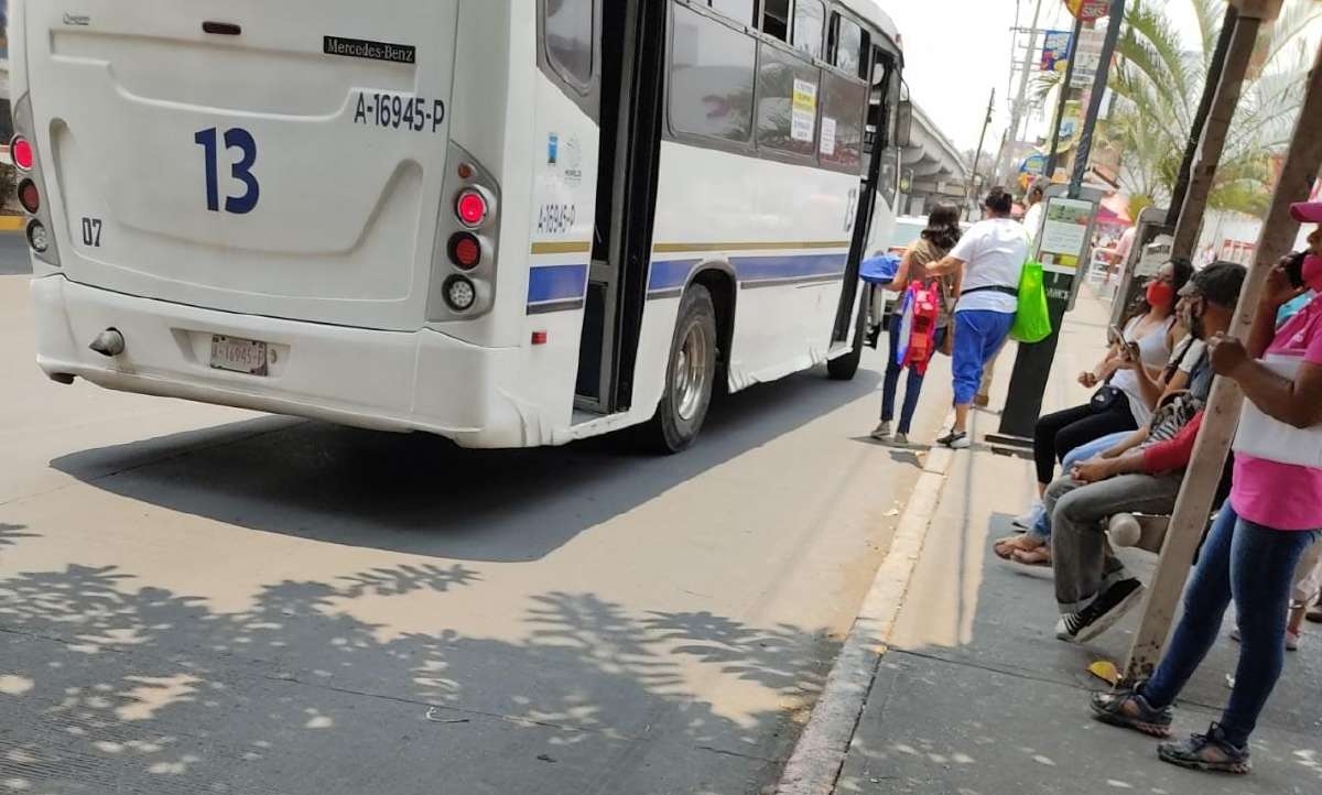 Le recordaron a su mamá por pedir usar cubrebocas