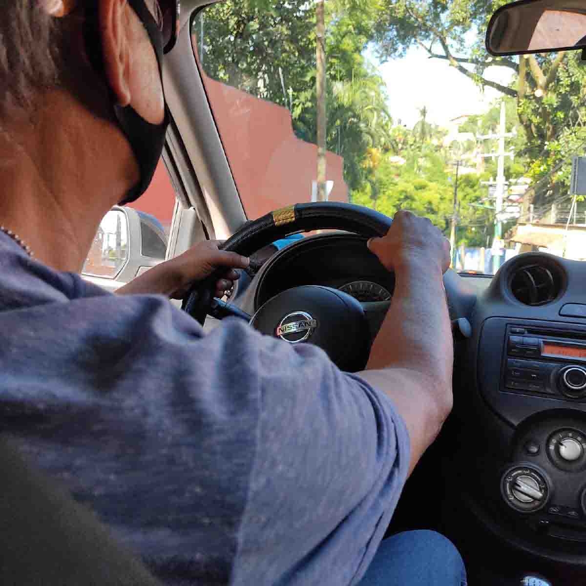 Un cliente le festejó su cumpleaños