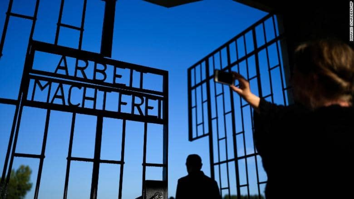 Inicia juicio contra guardia de un campo de concentración nazi en Alemania