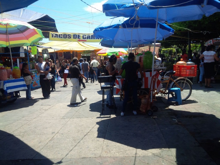 Comerciantes establecidos del zócalo de Cuautla denuncian afectaciones en sus ventas